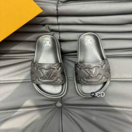 Picture of Louis Vuitton Slippers _SKULVsz38-4514CTF0156334